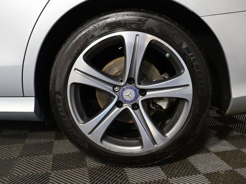 Used 2017 Mercedes-Benz E 300 4MATIC image 55