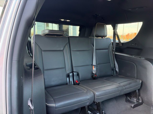 Used 2025 GMC Yukon XL Elevation w/ Technology Package AWD/4WD image 17