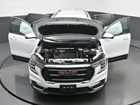 Used 2023 GMC Terrain SLE w/ Driver Convenience Package FWD image 60
