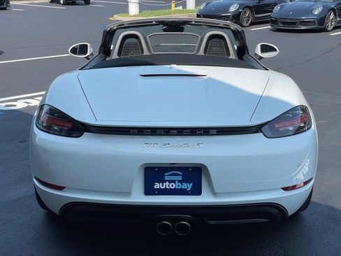 Used 2024 Porsche 718 Boxster S RWD image 11
