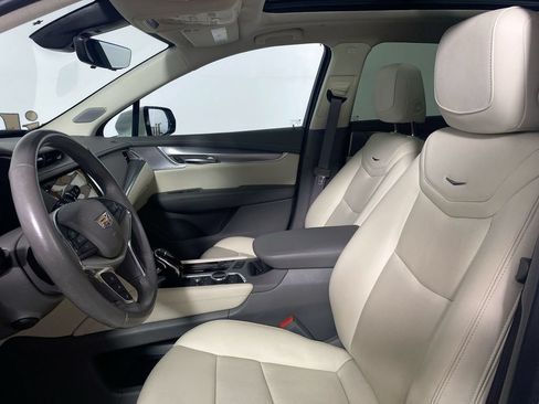 Certified 2024 Cadillac XT5 Premium Luxury w/ Technology Package AWD/4WD image 11