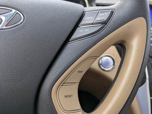 Used 2011 Hyundai Sonata Limited image 22