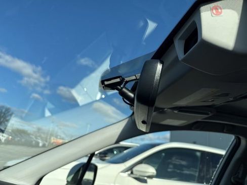 Used 2018 Subaru Forester 2.5i Touring image 22