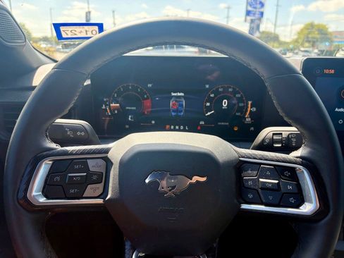 Used 2024 Ford Mustang Coupe RWD image 13