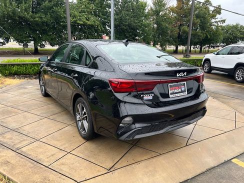 Used 2024 Kia Forte LXS FWD image 13