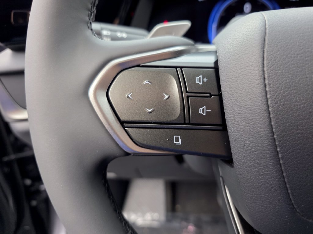 Used 2026 Lexus RZ 450e AWD w/ Accessory Package (Z2) image 19