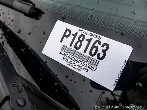 Used 2023 Jeep Compass Limited w/ Sun and Sound Group AWD/4WD image 30