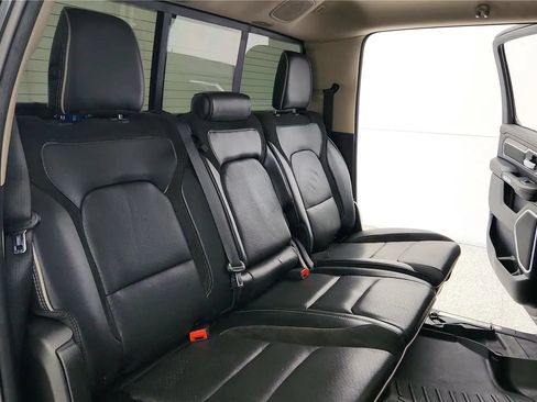 Used 2020 RAM 1500 Laramie AWD/4WD image 36