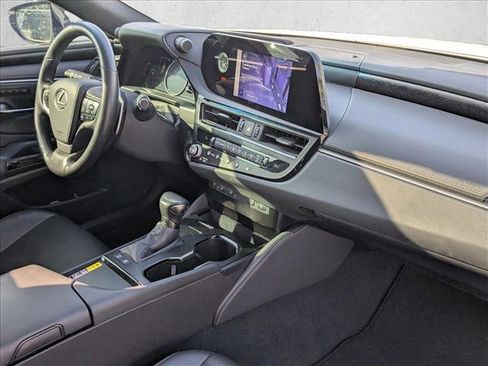 Certified 2024 Lexus ES 300h w/ Premium Package image 23