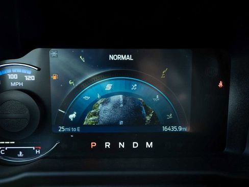 Used 2023 Ford Bronco Heritage Edition image 28