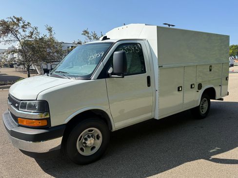 New 2025 Chevrolet Express 3500 w/ Power Convenience Package RWD image 3