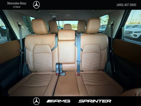 Used 2025 Nissan Pathfinder Platinum w/ Cargo Package FWD image 18