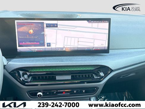 Used 2025 BMW 430i xDrive w/ Premium Package image 28