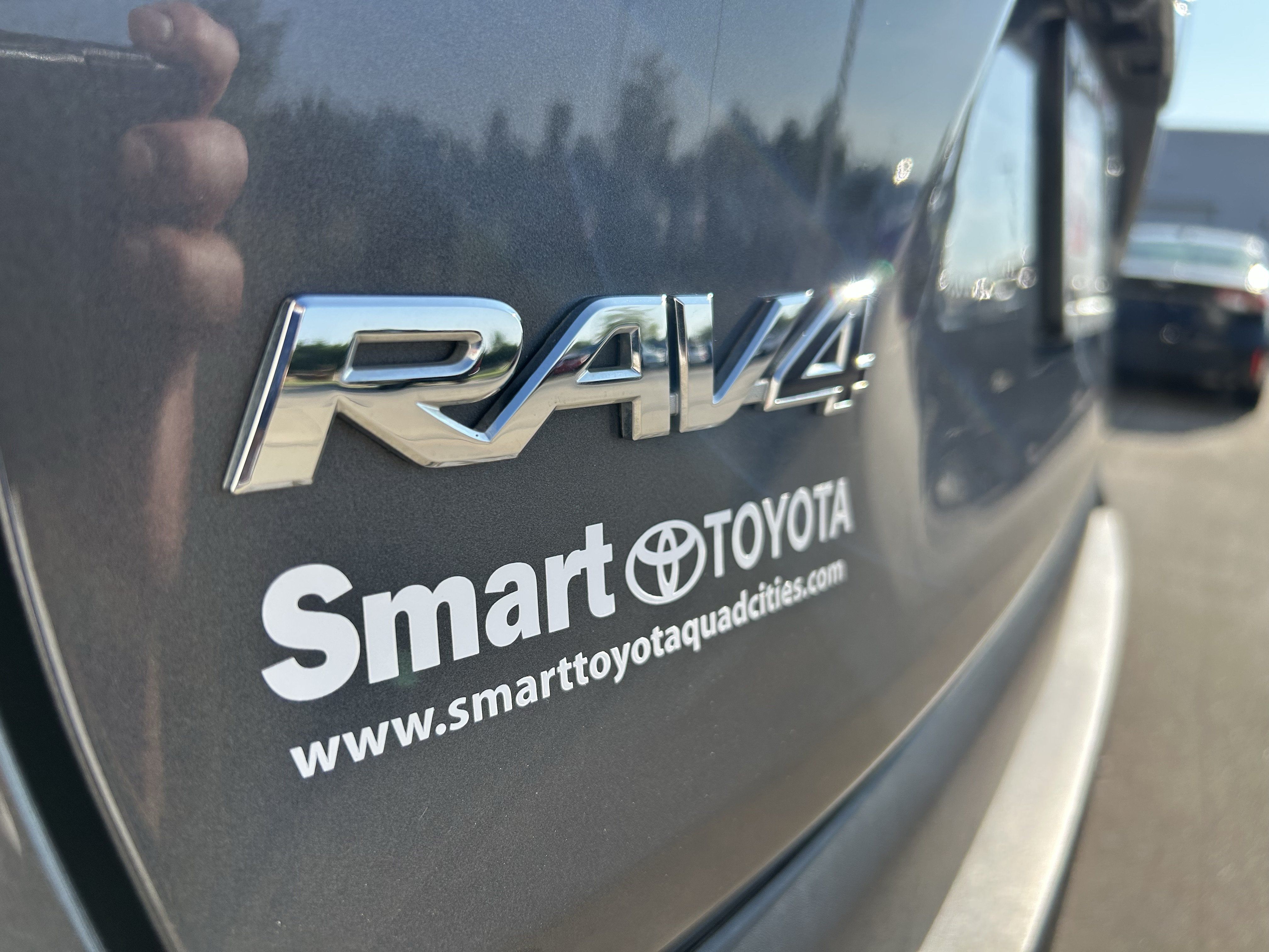 Used 2025 Toyota RAV4 XLE FWD image 8