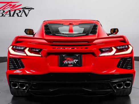 Used 2022 Chevrolet Corvette Stingray Preferred Cpe w/ Z51 Performance Package RWD image 4