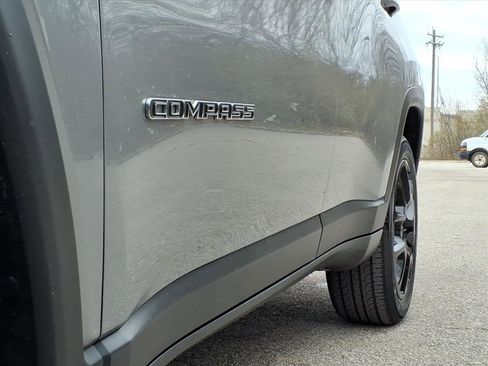 Used 2023 Jeep Compass Latitude image 35