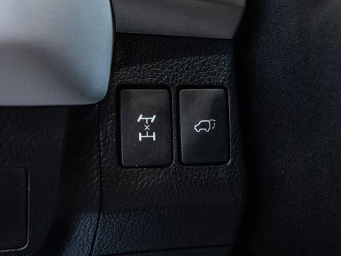 Used 2015 Toyota RAV4 XLE image 19