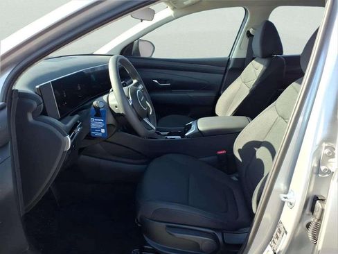 New 2026 Hyundai Tucson SE image 9