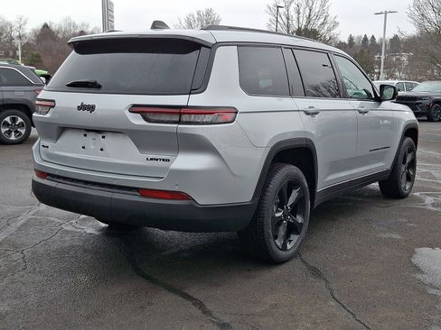 New 2025 Jeep Grand Cherokee L Limited w/ Black Appearance Package image 6