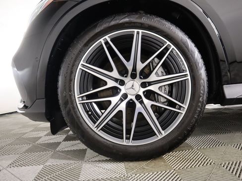 Certified 2025 Mercedes-Benz GLC 43 AMG 4MATIC image 30
