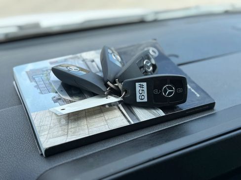 Used 2021 Mercedes-Benz Sprinter 4500 image 17