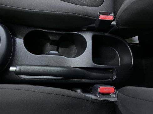 Used 2013 Kia Soul FWD image 24