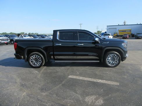 Certified 2025 GMC Sierra 1500 Denali Ultimate AWD/4WD image 5