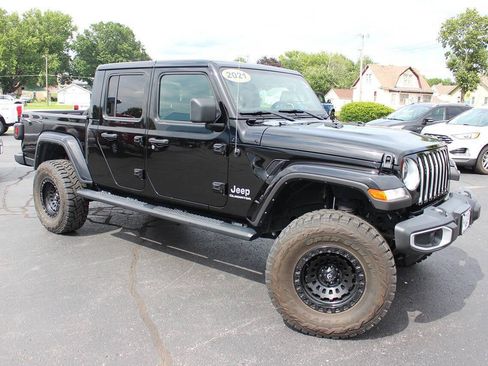 Used 2021 Jeep Gladiator Overland AWD/4WD image 3