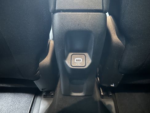 Used 2018 Jeep Renegade Latitude image 15