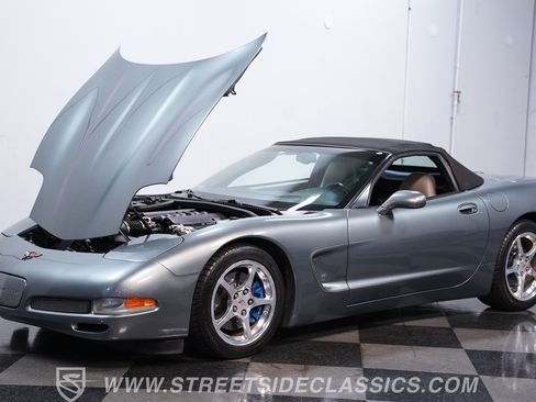 Used 2004 Chevrolet Corvette Convertible w/ Preferred Equipment Group RWD image 26