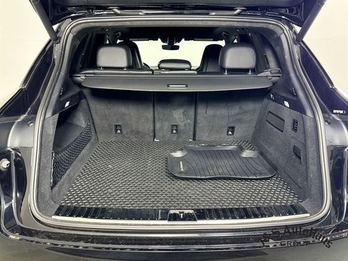 Used 2021 Porsche Cayenne GTS AWD/4WD image 34