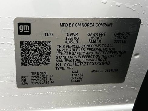 New 2026 Chevrolet Trax LT w/ Sunroof Package image 24