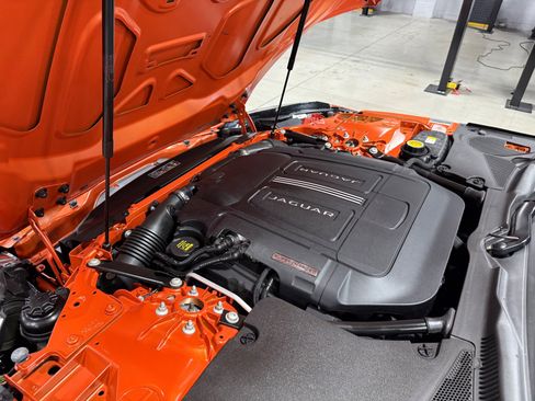 Used 2015 Jaguar F-TYPE Coupe image 40