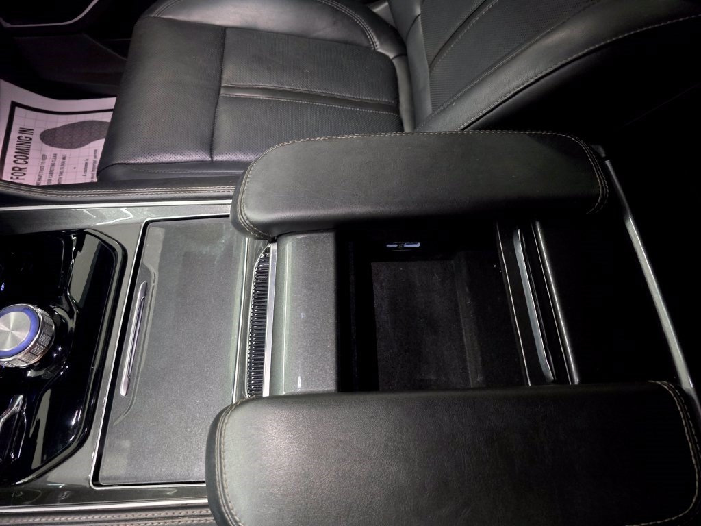 Used 2023 Jeep Wagoneer 4WD w/ Convenience Group I image 29