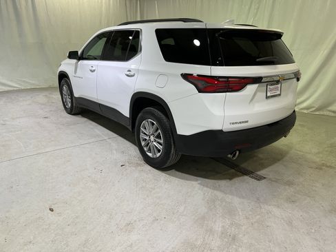Used 2023 Chevrolet Traverse LT image 8