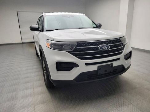 Used 2021 Ford Explorer XLT AWD/4WD image 14