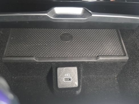 Certified 2023 Land Rover Range Rover SE AWD/4WD image 13
