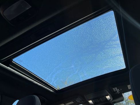 Certified 2025 Subaru Forester Premium image 19