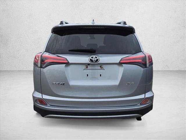 Used 2018 Toyota RAV4 XLE FWD image 6
