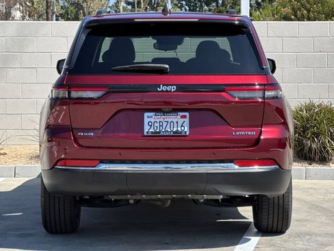 Used 2023 Jeep Grand Cherokee Limited AWD/4WD image 8