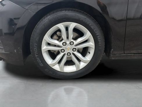 Used 2019 Chevrolet Cruze LS w/ LS Convenience Package FWD image 28