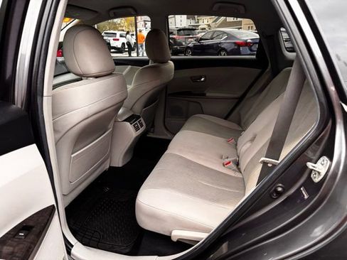 Used 2014 Toyota Venza LE image 14