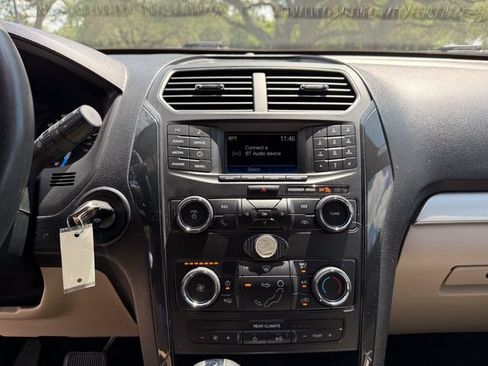 Used 2019 Ford Explorer FWD image 13