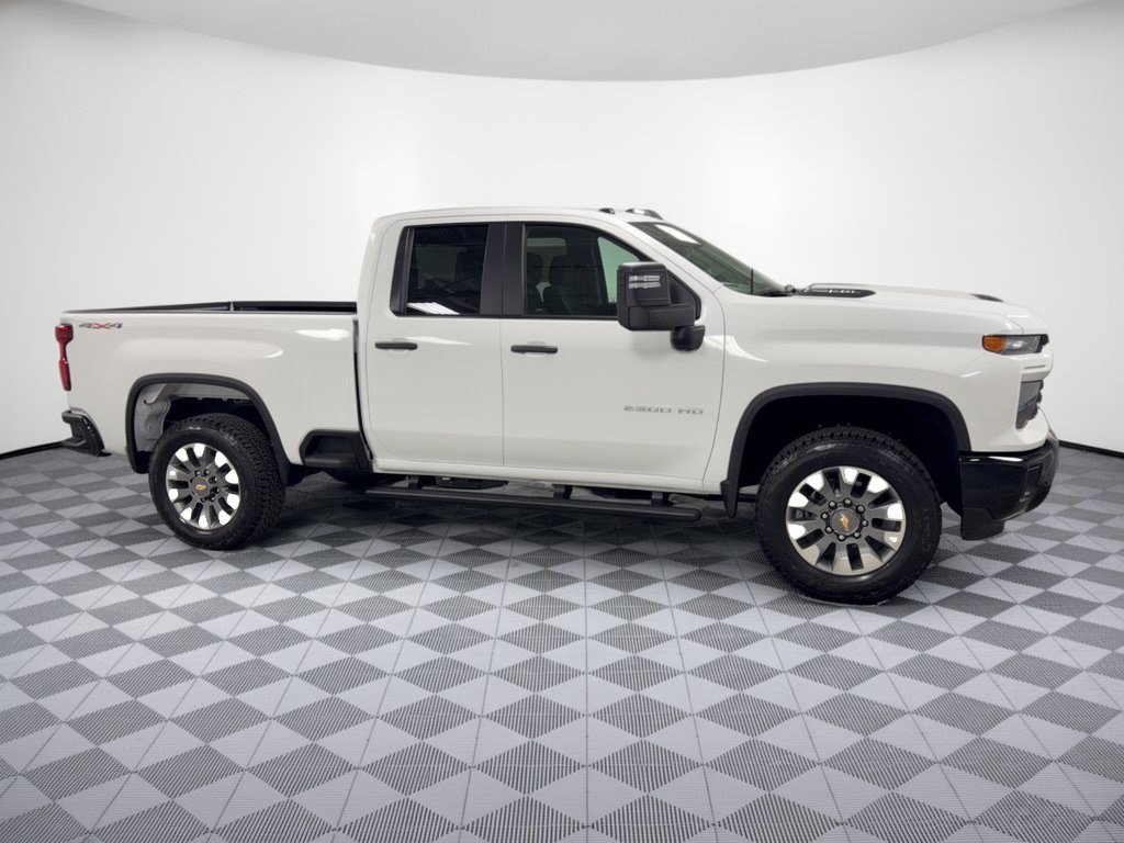 New 2026 Chevrolet Silverado 2500 Custom AWD/4WD image 8