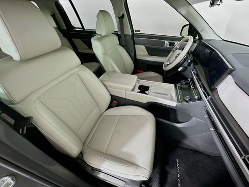 Used 2024 Hyundai Santa Fe SEL FWD image 32