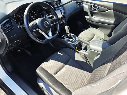 Used 2018 Nissan Rogue SV AWD/4WD image 14
