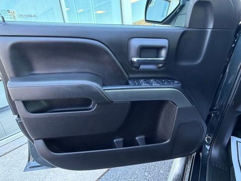 Used 2018 Chevrolet Silverado 1500 LT w/ All Star Edition image 27