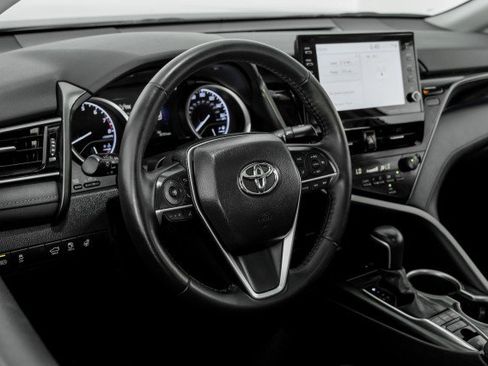 Used 2022 Toyota Camry XLE AWD/4WD image 14