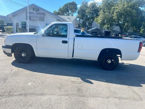 Used 2005 Chevrolet Silverado 1500 W/T image 4