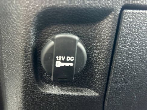Used 2024 RAM 1500 Warlock AWD/4WD image 27